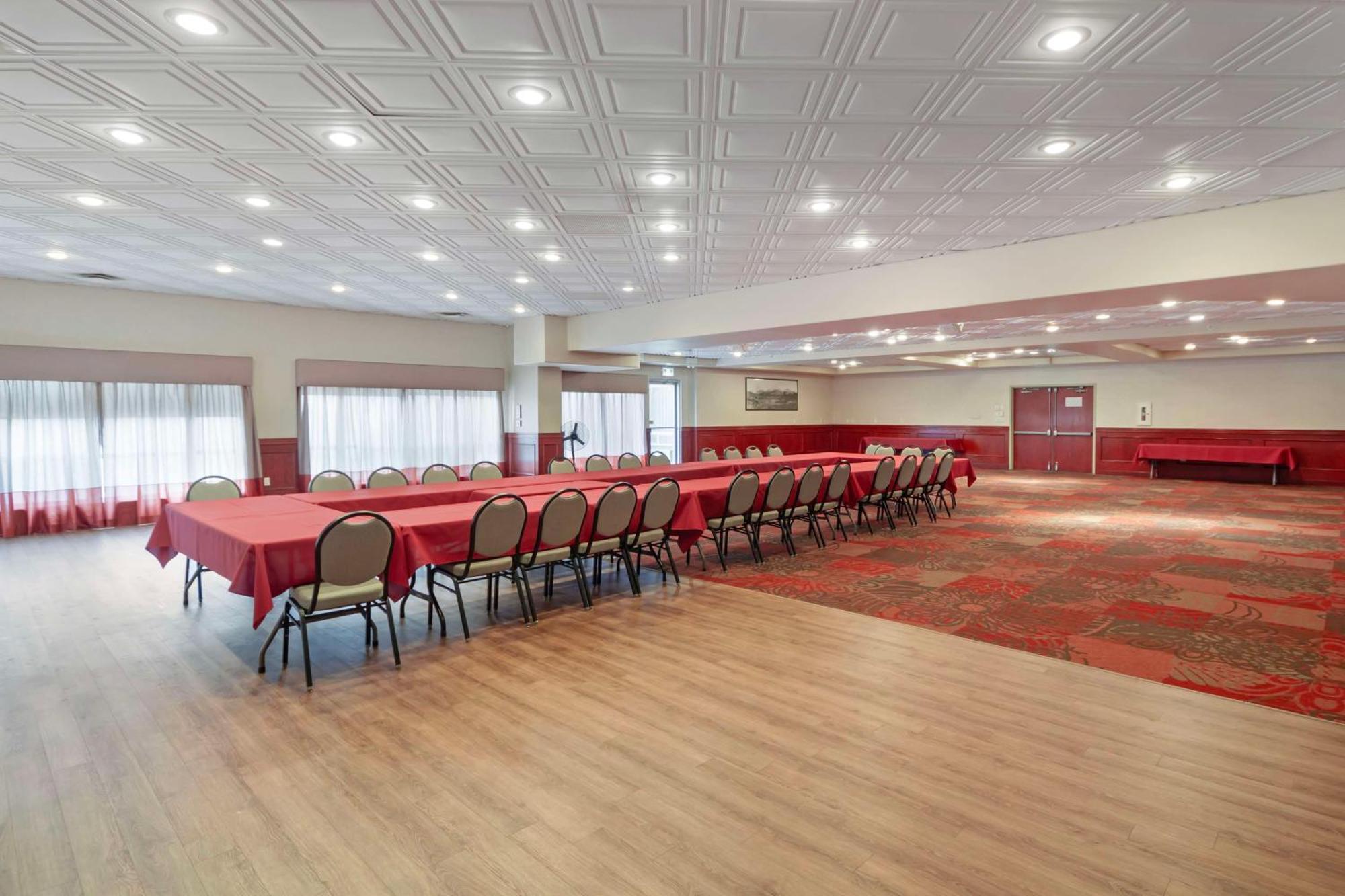 Best Western High Road Inn Edson Luaran gambar