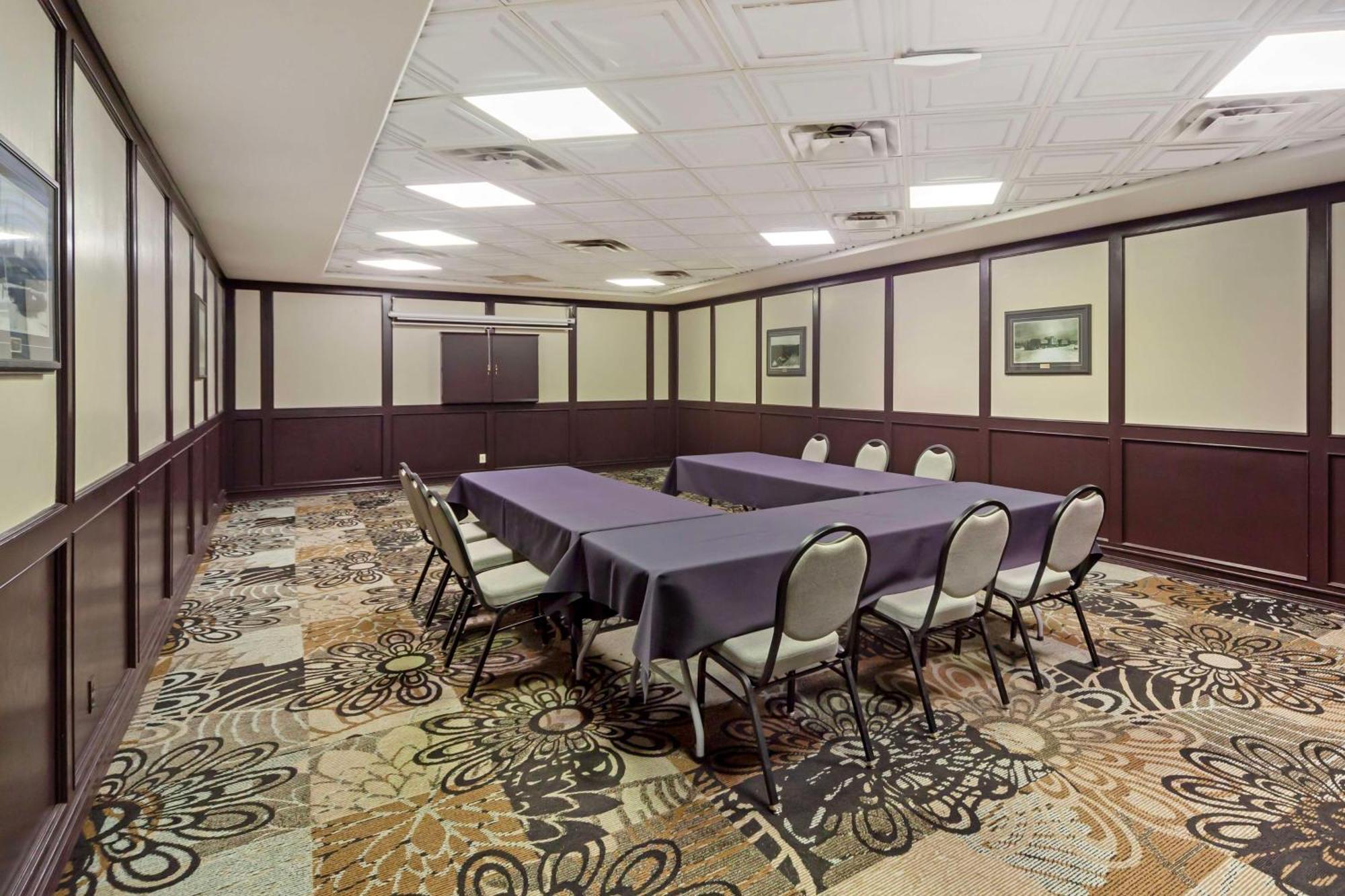 Best Western High Road Inn Edson Luaran gambar