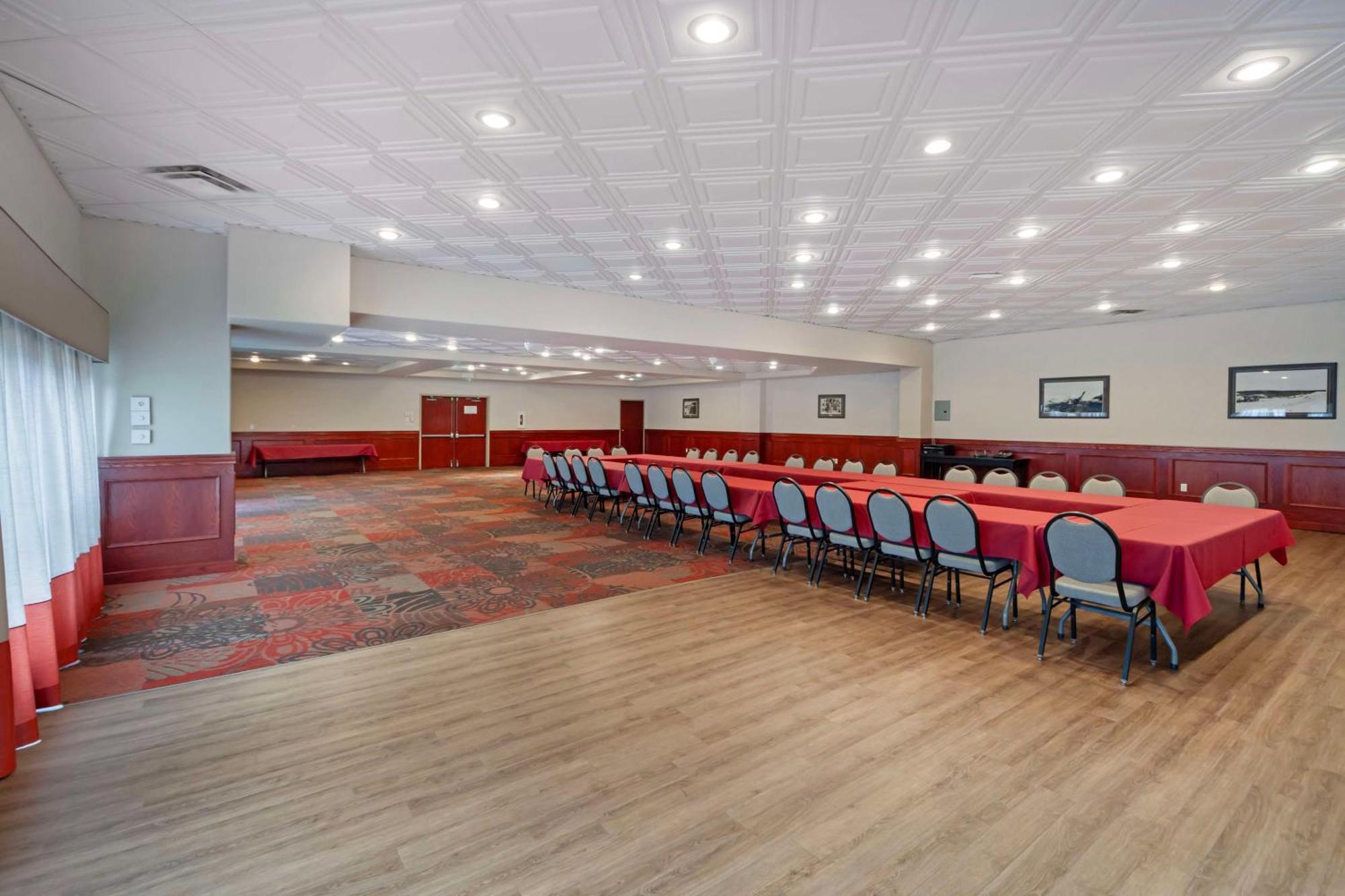 Best Western High Road Inn Edson Luaran gambar